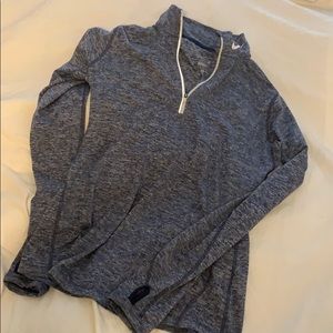 LIKE NEW Nike dri fit pullover
